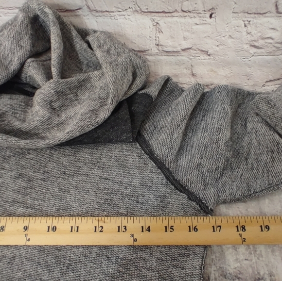 Kuhl Nova Wool Blend Cowl Neck Sweater Small Grey Two Tone - Picture 10 of 12